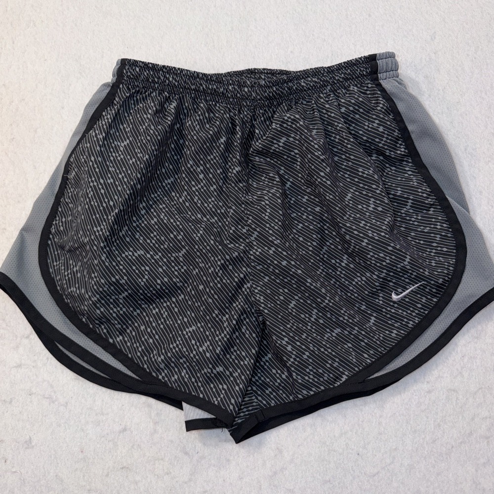 Nike Dri-FIT Women S Athletic Running Shorts Gray Geometric Pattern Lightweight